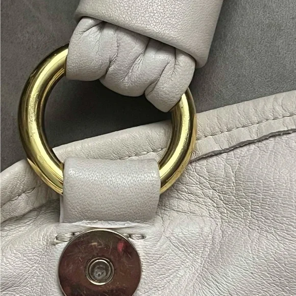 Laura di maggio - Picture 4 of 16